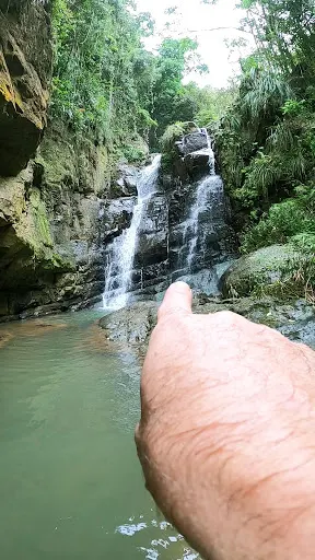 Infinity y 2 chorros