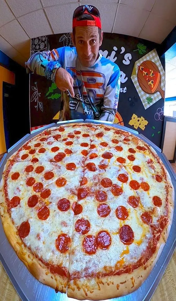 Bimi's Pizza - Pizza Gigante