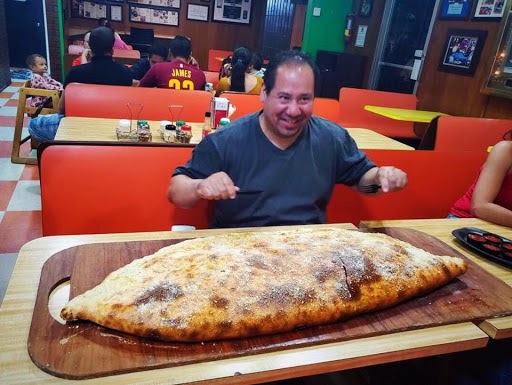 Calzone Gigante