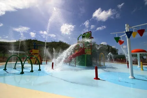 Parque De Niños Activos