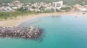 Rompe Olas Aguadilla